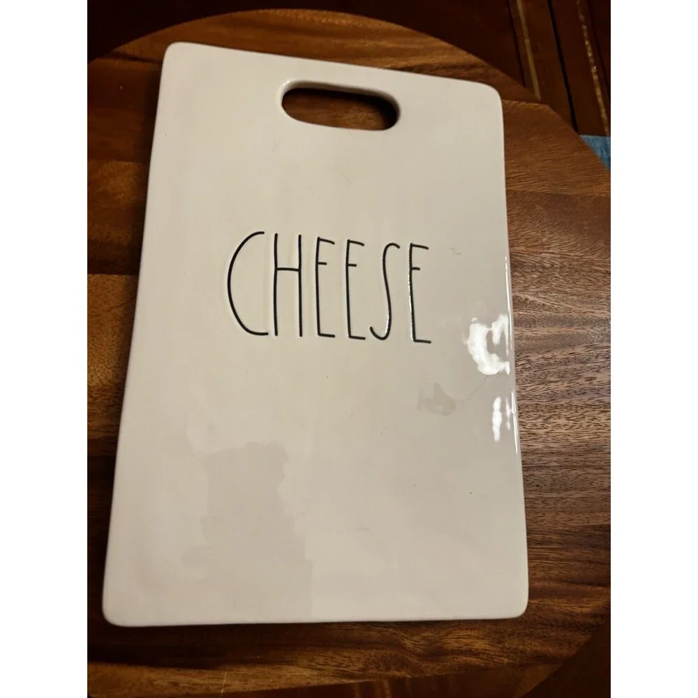 Handled Cheese Board Farmhouse by Magenta 13